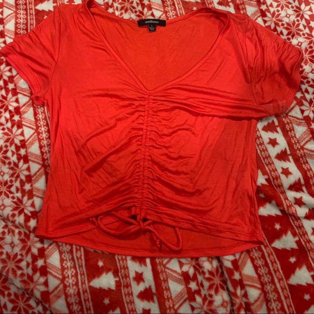 Crop top